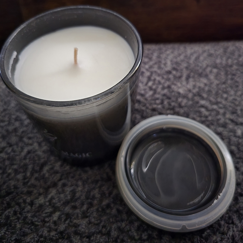 Black Magic Scented Candle - Black Glass Jar Candle Lyght - Picture 3 of 5